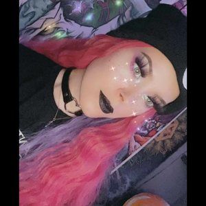 Meet your Posher, Genevieve